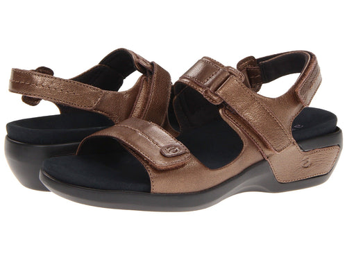 Aravon-Katy-Flat-Sandals