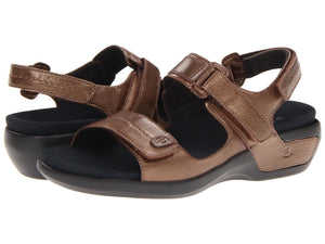 Aravon-Katy-Flat-Sandals